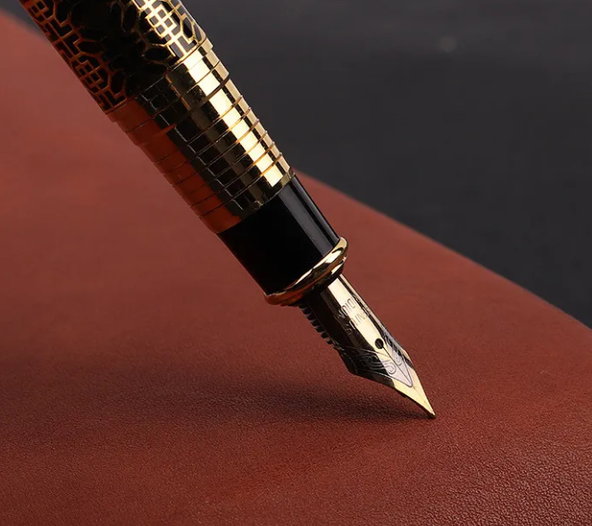 Wood grain fountain pen