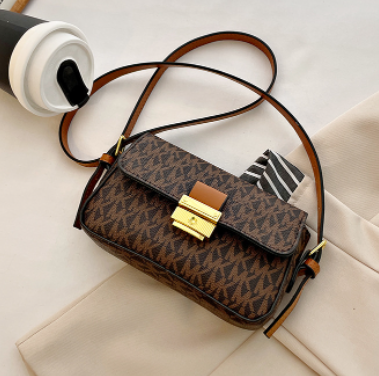 Diagonal Handbag in Summer Leather Cowhide