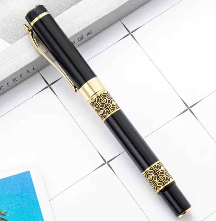 Wood grain fountain pen